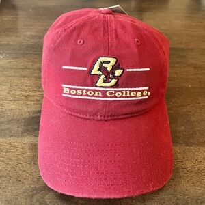 Mens 90’s adjustable Boston College hat.